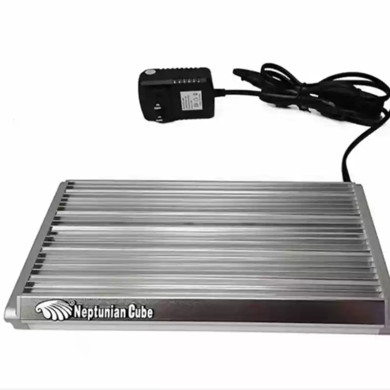 ネプチューンキューブ レフュジウム LEDライト 10W、ア - Marine Aquarium Cube のレビューと価格